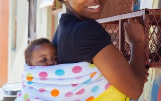 Neighbourhoods-Khayelitsha-township-khayelitsha-mother-child-baby.jpg-copy
