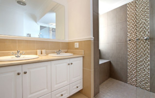 Master-Bathroom