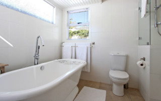 Master-Bedroom-Bathroom-pic-2jpg