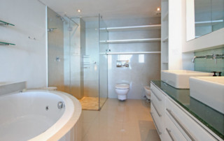 Master-Bedroom-bathroom
