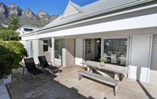 Sun-Loungers-and-Living