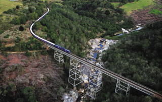 Blue-Train-over-Bridge-on-the-Garden-Route